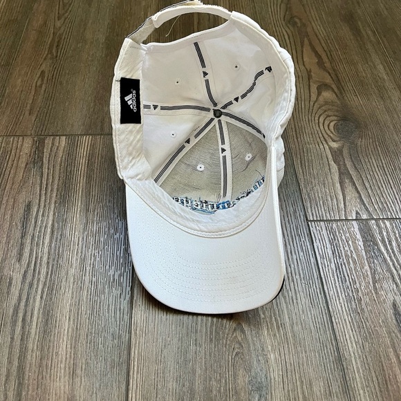 Adidas White Cap with Logo - Picture 7 of 10